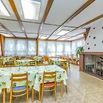 Κάμπινγκ Chatovy Areal Atlas Stankov (Jindrichuv Hradec)