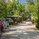 Κάμπινγκ Chatovy Areal Atlas *